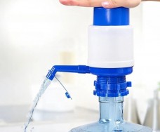 Ručná pumpa na vodu